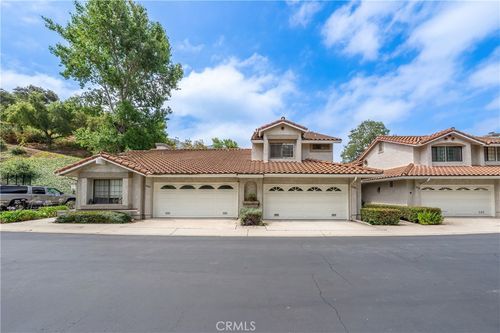 6284 Corte Barata, Camarillo, CA, 93012 | Card Image