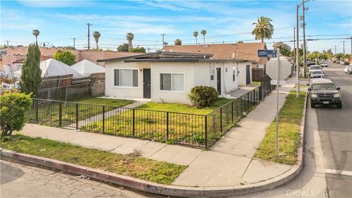 959 E 105th St, Los Angeles, CA, 90002-3434 | Card Image