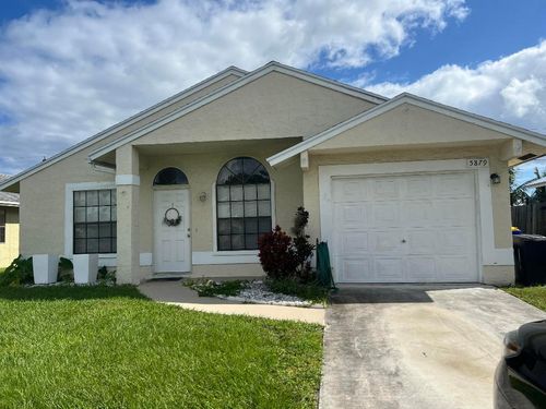 5879 Se Wilsie Dr, Stuart, FL, 34997-8013 | Card Image