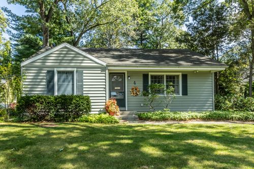 4 S George Washington Rd, Enfield, CT, 06082-4540 | Card Image