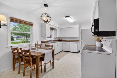 707 W Alcott Avenue, Fergus Falls, MN, 56537 | Card Image