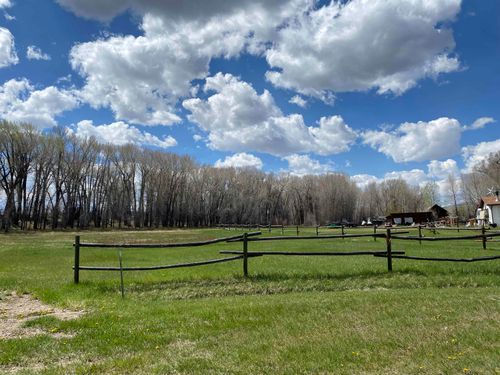 29 Cedar Dr, Riverside, WY, 82325-9615 | Card Image