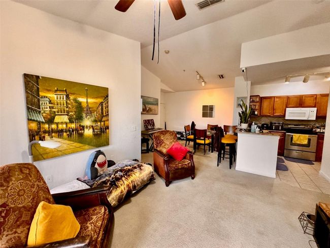 UNIT-303 - 6177 Metrowest Blvd, Condo with 2 bedrooms, 2 bathrooms and null parking in ORLANDO FL | Image 4