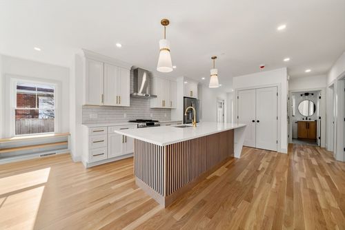 1-6-8 South, Stoneham, MA, 02180 | Card Image