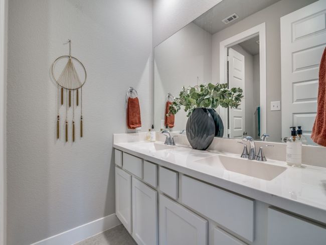 Full Bath 2 | Image 24