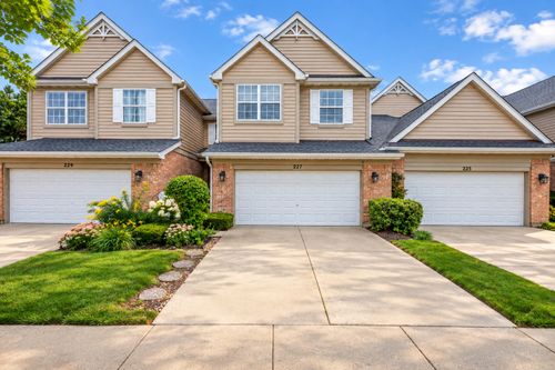 227 Wimbledon Pl, Bloomingdale, IL, 60108-1056 | Card Image
