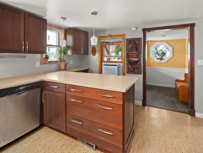 15 West Ln, House other with 2 bedrooms, 2 bathrooms and null parking in Winooski VT | Image 4