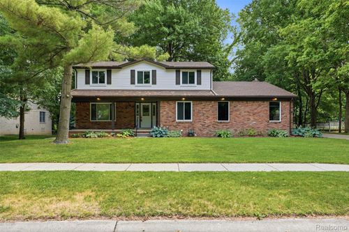 1880 Welling Dr, Troy, MI, 48085-5087 | Card Image