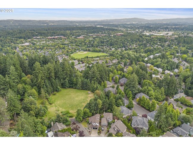 13449 Vermeer Dr, House other with 3 bedrooms, 3 bathrooms and 2 parking in Lake Oswego OR | Image 37