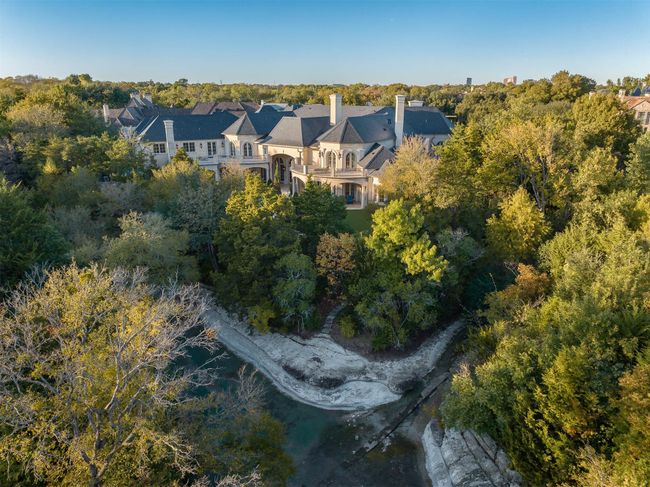 10617 Bridge Hollow Ct, House other with 6 bedrooms, 10 bathrooms and null parking in Dallas TX | Image 38