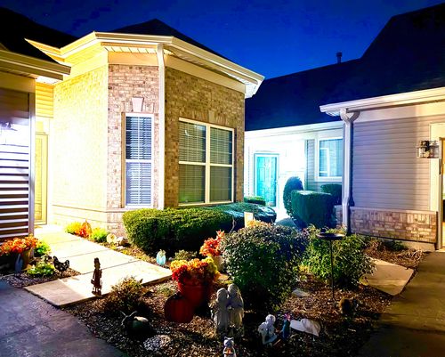 21546 Victory Lake Way, Crest Hill, IL, 60403-1502 | Card Image