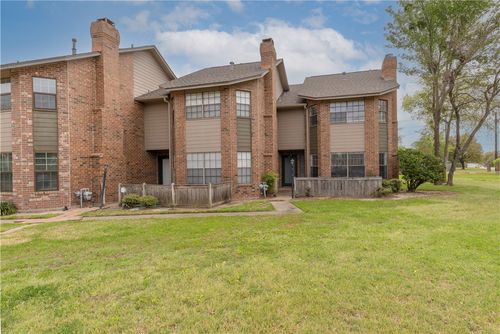 403-2400 Longmire Dr, College Station, TX, 77845-5471 | Card Image