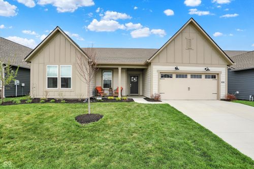 19407 Wilkey Cir, Westfield, IN, 46074-0813 | Card Image