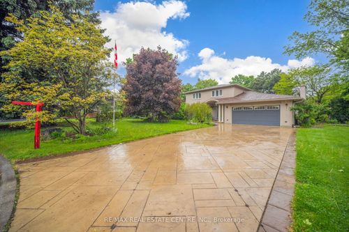 7 Heather Pl, Brampton, ON, L6S1E7 | Card Image