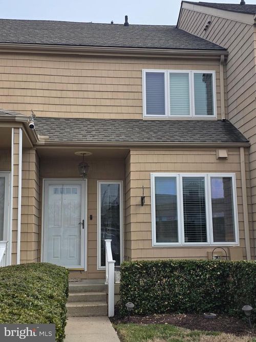 12c-204 Market Sq, Cambridge, MD, 21613-1861 | Card Image