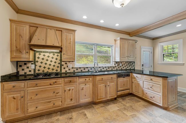 3 Willow Glen Rd, House other with 4 bedrooms, 4 bathrooms and null parking in Huntington WV | Image 17