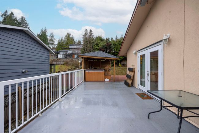 2966 Cove Place, House other with 5 bedrooms, 3 bathrooms and 2 parking in Coquitlam BC | Image 27