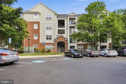 215-12929 Centre Park Cir, HERNDON, VA, 20171-5943 | Card Image