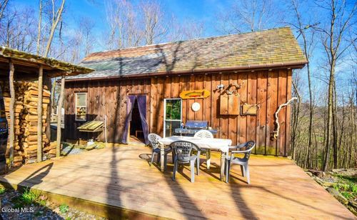 277 Breese Hollow Rd, Hoosick Falls, NY, 12090-3706 | Card Image