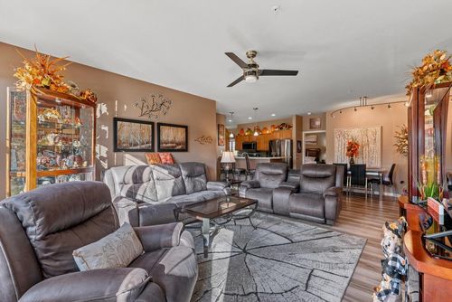 8585 S Deerwood Lane, Franklin, WI, 53132 | Card Image