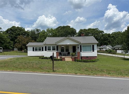 710 Oneal St, Belton, SC, 29627-1228 | Card Image