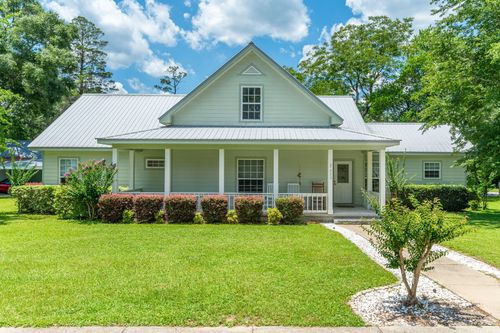 322 Crescent Dr, DeFuniak Springs, FL, 32435-2515 | Card Image
