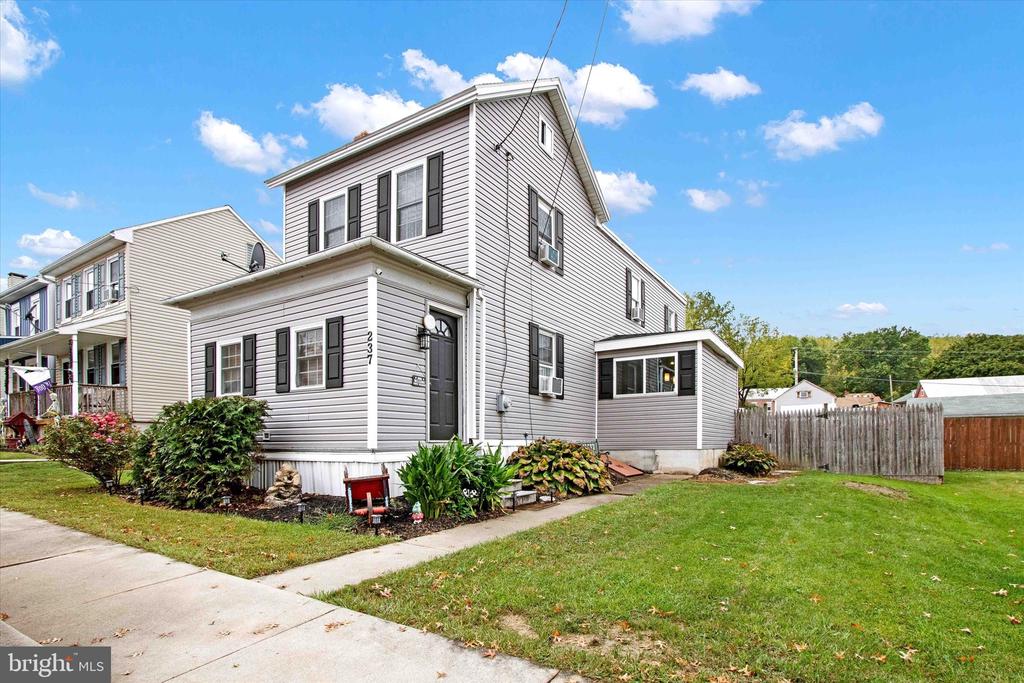 Nichols St, Leesport, PA 19533