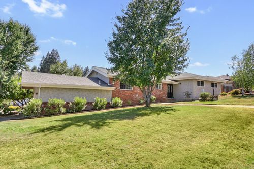 8188 Woodleaf Dr, Fair Oaks, CA, 95628-5155 | Card Image