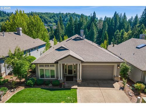 626 Se 38th Dr, Gresham, OR, 97080-8459 | Card Image