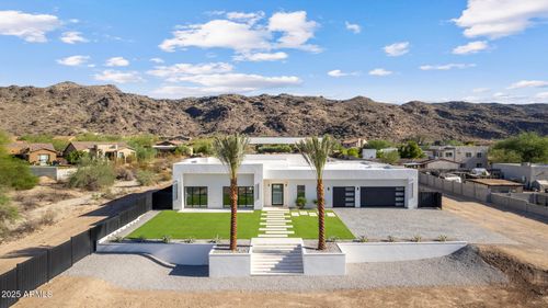 2305 E South Mountain Ave, Phoenix, AZ, 85042-8133 | Card Image