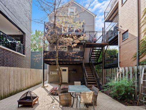 apt-1r-1337 W Walton St, Chicago, IL, 60642-7659 | Card Image