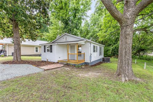 121 Lena Ct, Burlington, NC, 27217-2380 | Card Image