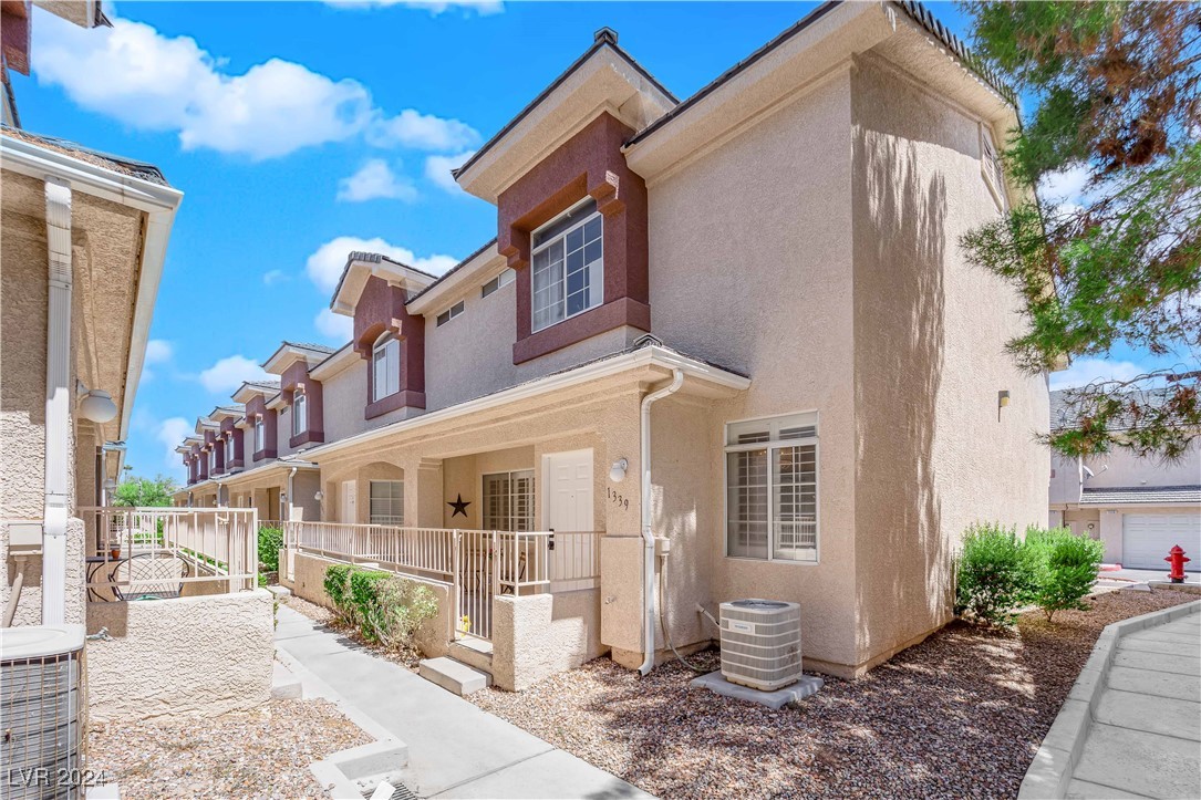 Dusty Creek St, Las Vegas, NV 89128