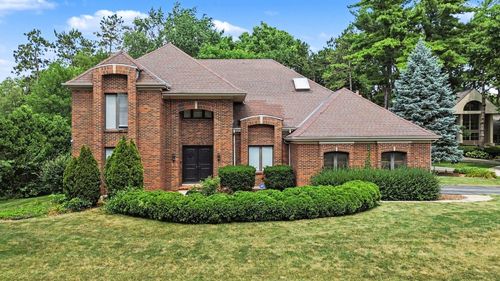 615 E Bailey Rd, Naperville, IL, 60565-2633 | Card Image