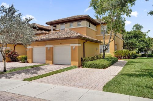 3-c-8041 Nw 127th Ln, Parkland, FL, 33076-4915 | Card Image