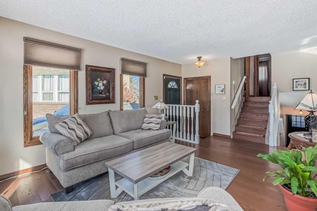 8 Goard Close, Home with 3 bedrooms, 2 bathrooms and 3 parking in Red Deer AB | Image 4