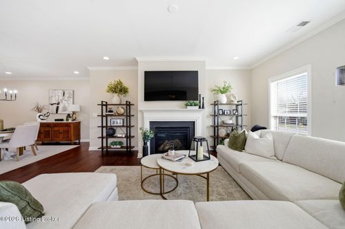 1025 Classic Way, Louisville, KY, 40245-4723 | Card Image