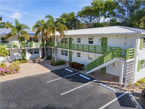 apt-11-975 9th Ave S, NAPLES, FL, 34102-8230 | Card Image