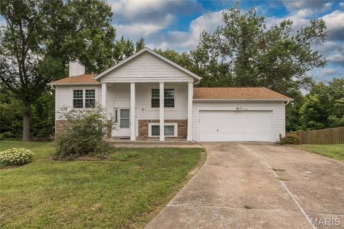 2422 Sundance Dr, O Fallon, MO, 63368-3562 | Card Image