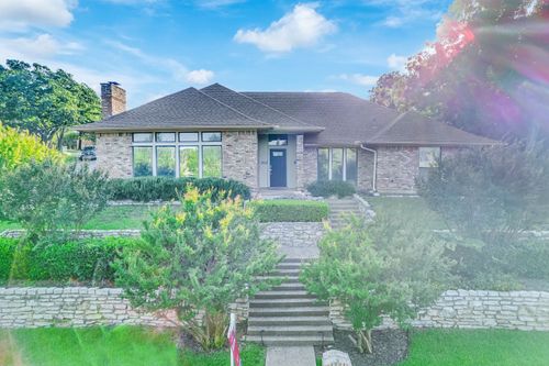 1908 Lakehill Ct, Arlington, TX, 76012-5610 | Card Image