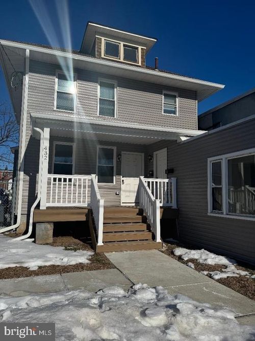 432 W Bridge St, MORRISVILLE, PA, 19067-2330 | Card Image