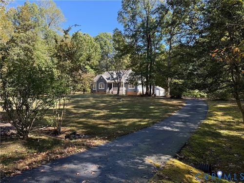 3559 Oxford Dr, Sutherland, VA, 23885-8863 | Card Image