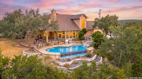 719 Backdrop, San Antonio, TX, 78260-2204 | Card Image