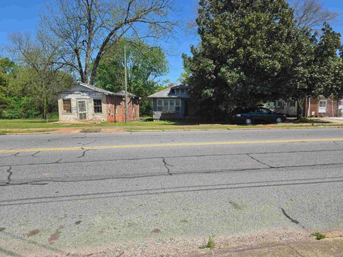 530,526,524 W Frederick Street, GAFFNEY, SC, 29341 | Card Image