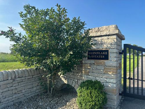 2322 Garner Ln, Lexington, KY, 40516-9033 | Card Image