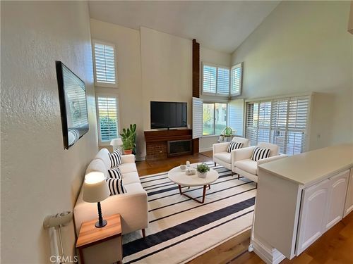 26553 Lucinda, Mission Viejo, CA, 92691-5925 | Card Image