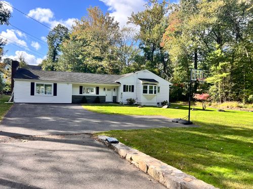 267 Thunder Hill Dr, Stamford, CT, 06902-1023 | Card Image