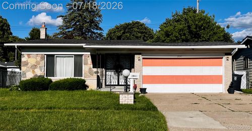 2041 Barks St, Flint, MI, 48503-4305 | Card Image