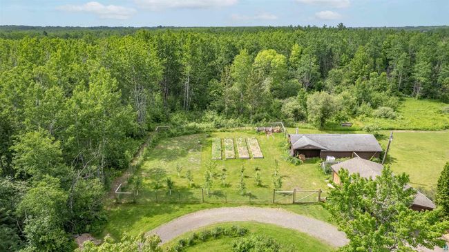 7972 E Kb Dr, House other with 4 bedrooms, 1 bathrooms and null parking in South Range WI | Image 30