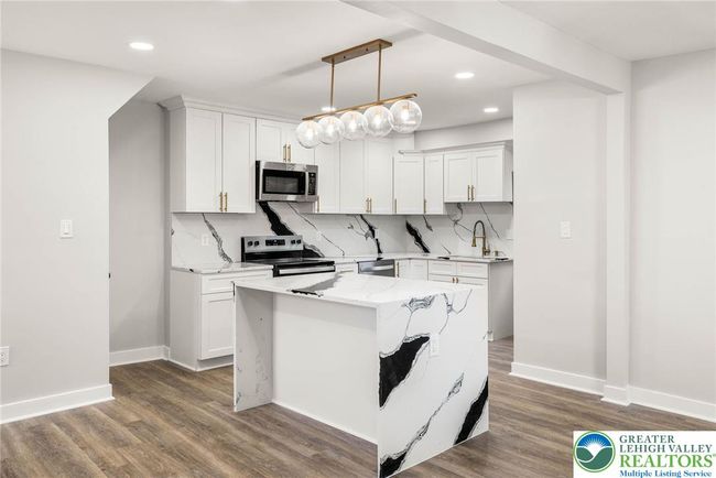 A - 8255 Mertztown Rd, Home with 6 bedrooms, 3 bathrooms and null parking in Alburtis PA | Image 25
